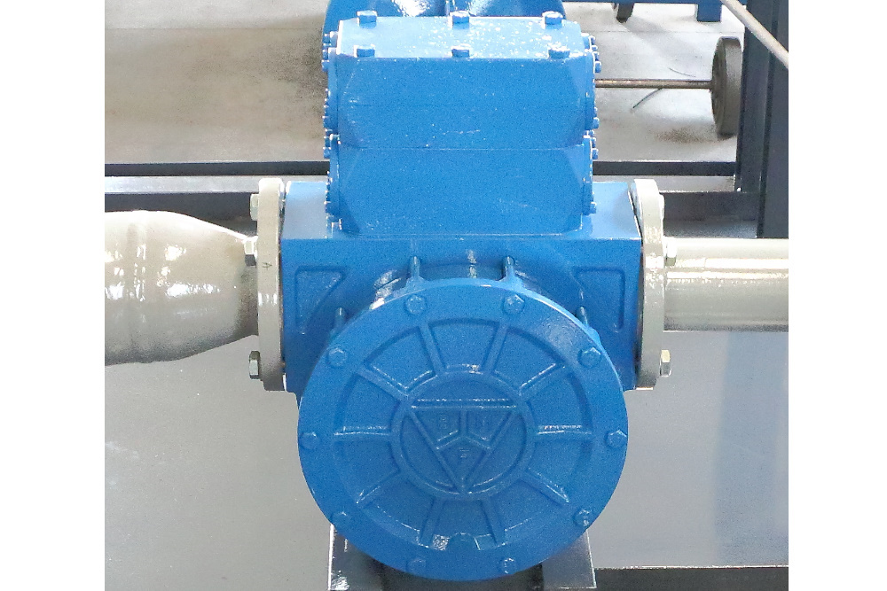 Full recirculation bypass valve